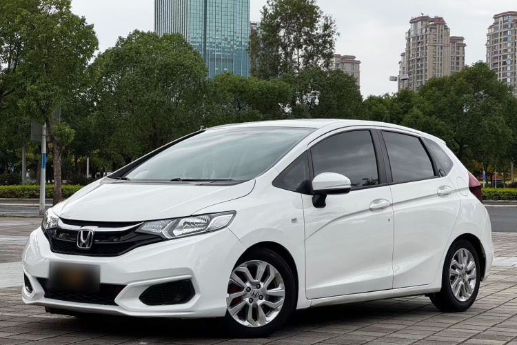 本田 飞度 2018款 1.5L CVT舒适天窗版车身外观1