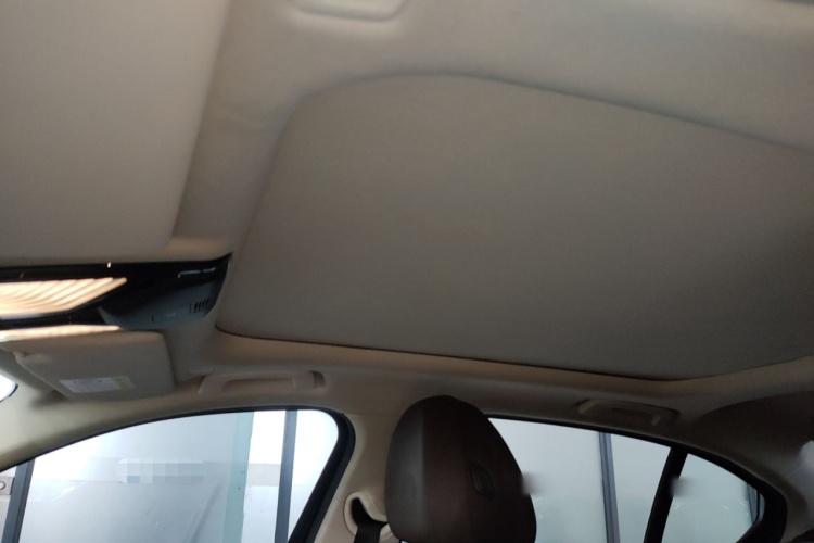 宝马3系 2021款 改款二 325Li M运动套装中控内饰22