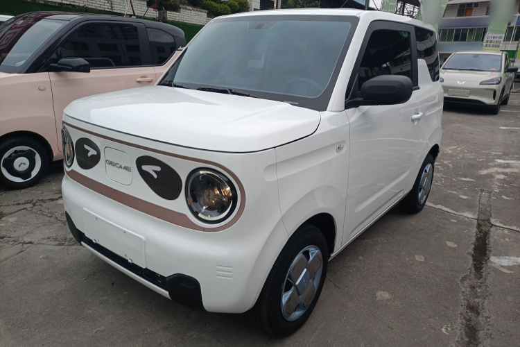 吉利银河 2024款 熊猫mini 200km 耐力熊车身外观1