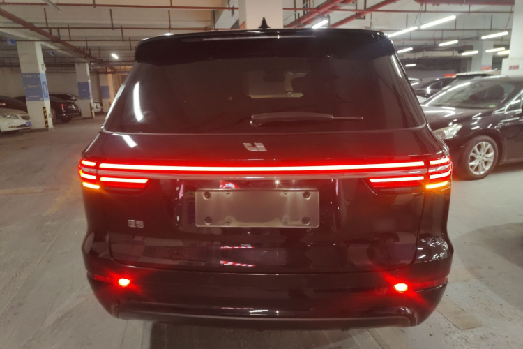 理想汽车 理想ONE 2020款 增程6座版车身外观6004