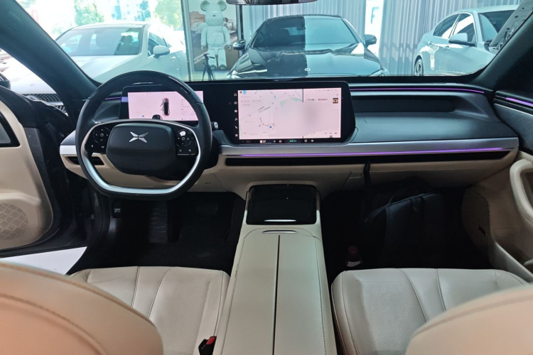 小鹏P7 2020款 586N中控内饰12