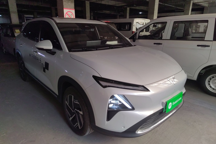 五菱汽车 五菱星光S 2024款 130km 旗舰型车身外观6002