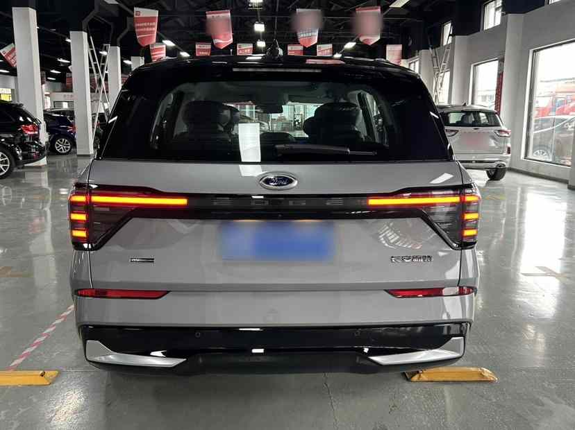 福特 2025款 锐界L 2.0T EcoBoost E混动四驱七座至尊型(3)