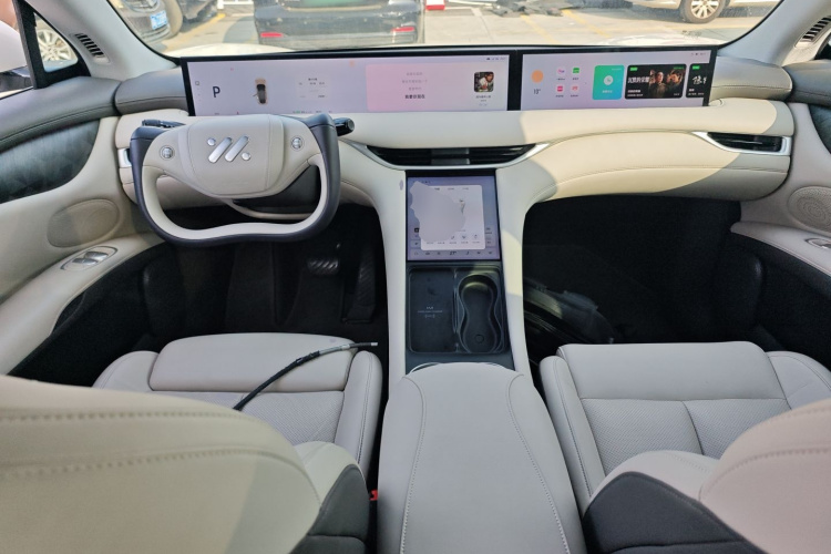 智己汽车 智己LS6 2023款 Max 长续航版中控内饰7002