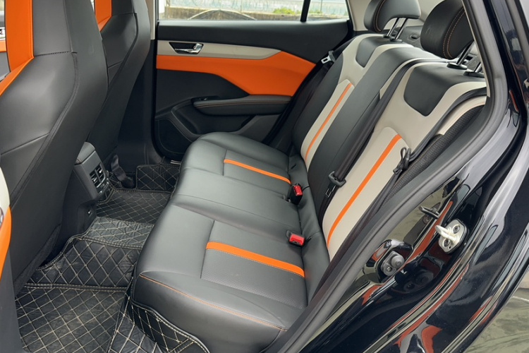 东风风神 奕炫 2023款 马赫版 1.5L 自动追影版中控内饰7005