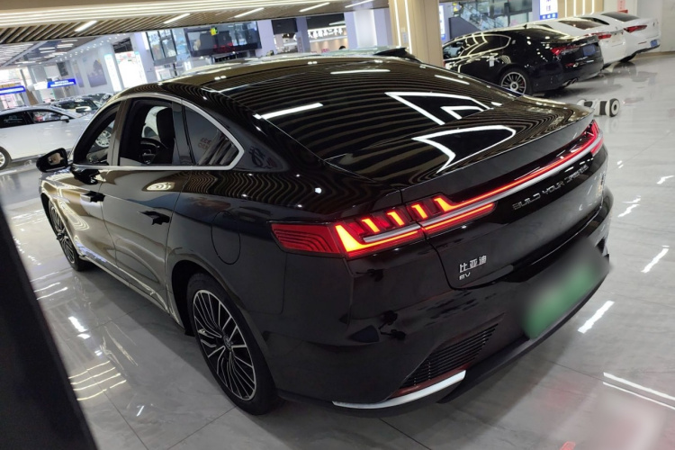 比亚迪 汉 2020款 EV 超长续航版豪华型车身外观6003