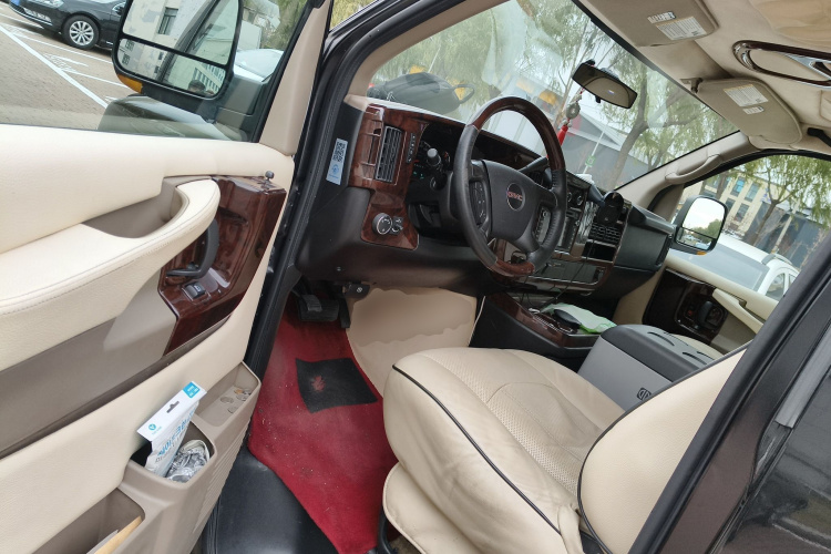 GMC SAVANA 2014款 5.3L 四驱领袖版中控内饰20