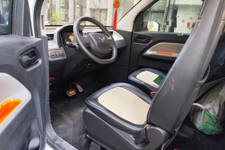 五菱汽车 宏光MINIEV 2022款 自在款 磷酸铁锂中控内饰7003