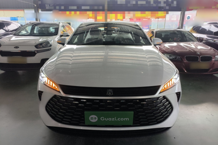 比亚迪 秦PLUS 2025款 DM-i 智驾版 128KM进取型车身外观2