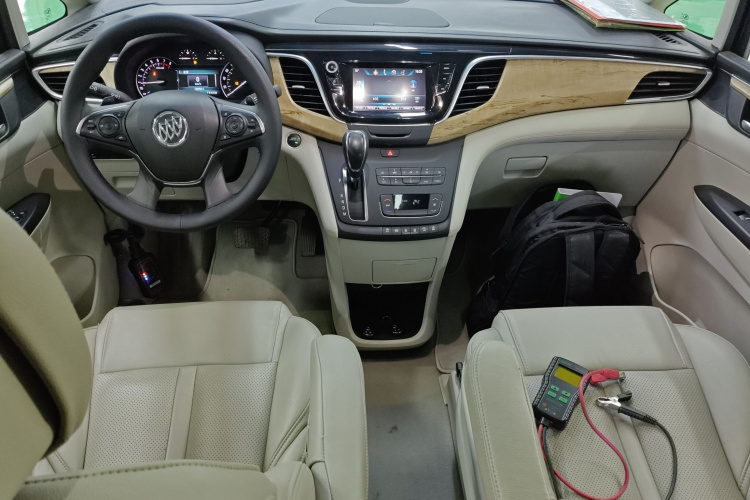 别克GL8 2017款 ES 28T 舒适型 国V中控内饰12