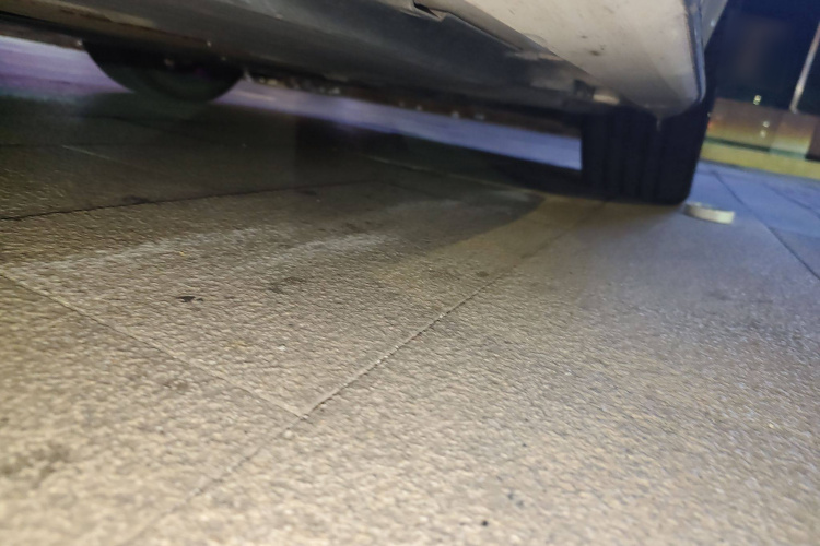 奔驰C级 2022款 改款 C 260 L 运动版局部细节9001