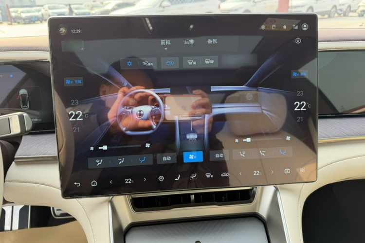 腾势Z9GT 2024款 1100四驱Max版局部细节16