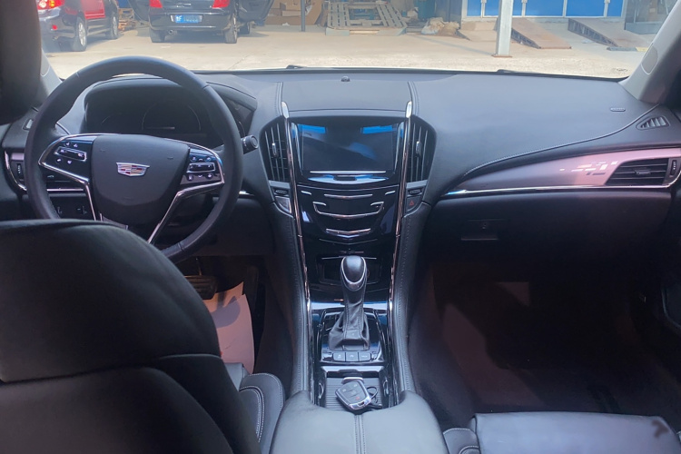 凯迪拉克ATS-L 2017款 28T 时尚型中控内饰7001