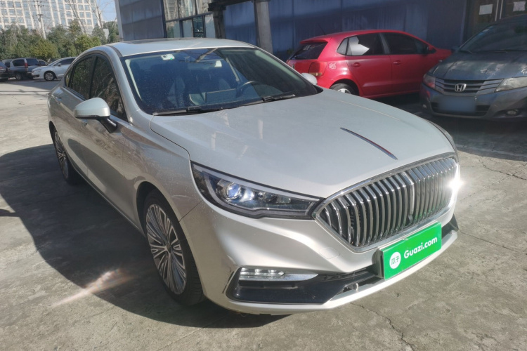 红旗H5 2022款 经典款 改款 1.8T 自动智联旗韵版车身外观3