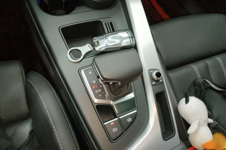 奥迪A4L 2020款 40 TFSI 豪华动感型局部细节18