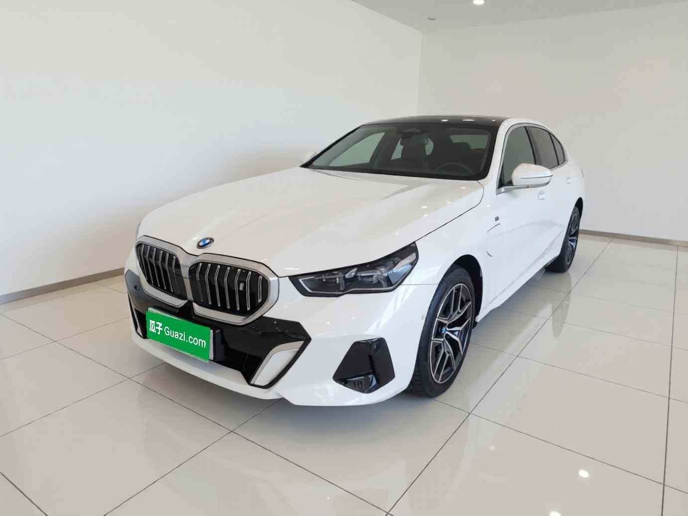宝马i5 2025款 eDrive 40L M运动套装(2)