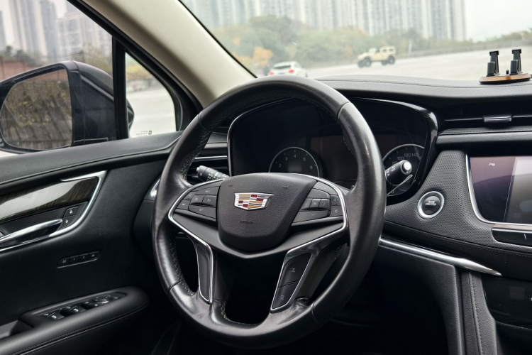 凯迪拉克XT5 2018款 25T 豪华型中控内饰7005