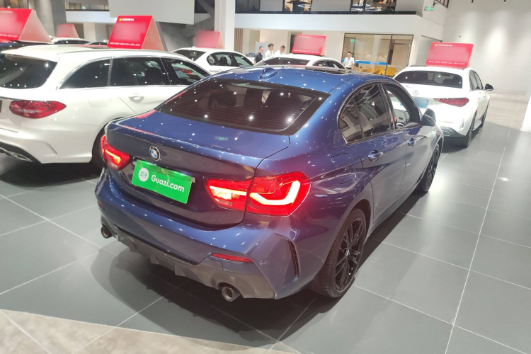 宝马1系 2021款 改款 125i M运动曜夜版车身外观6005