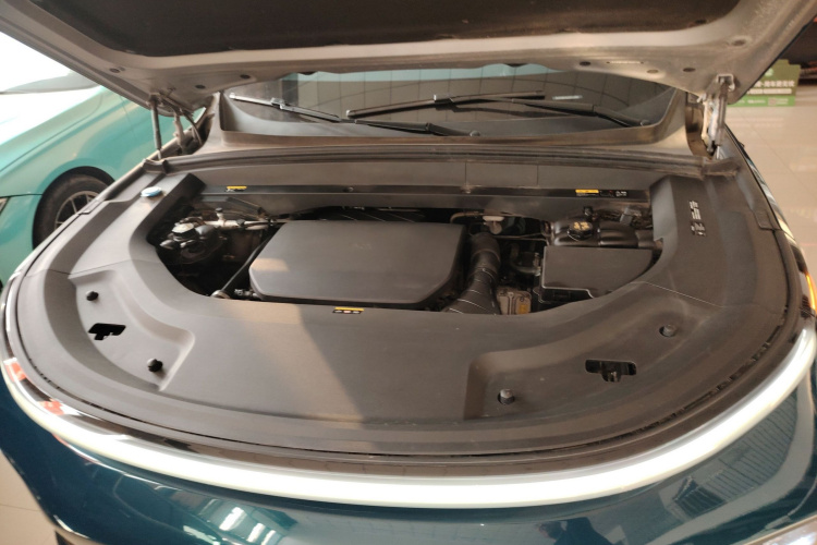 理想汽车 理想L9 2022款 Max机舱底盘24