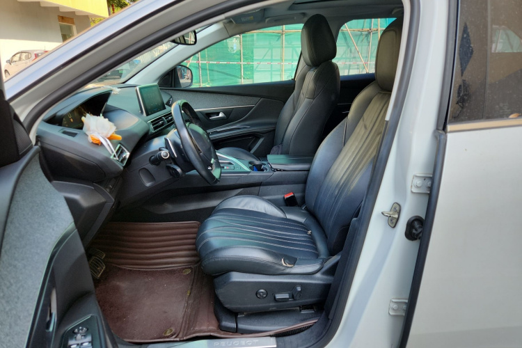 标致4008 2017款 350THP 豪华版中控内饰19