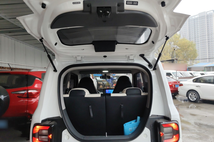 吉利银河 2024款 熊猫mini 200km 耐力熊机舱底盘23