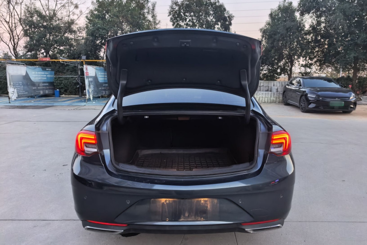 别克 君威 2020款 552T 豪华型局部细节23