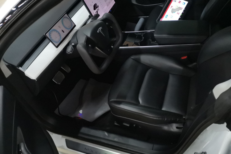 特斯拉 Model 3 2019款 标准续航后驱升级版中控内饰19