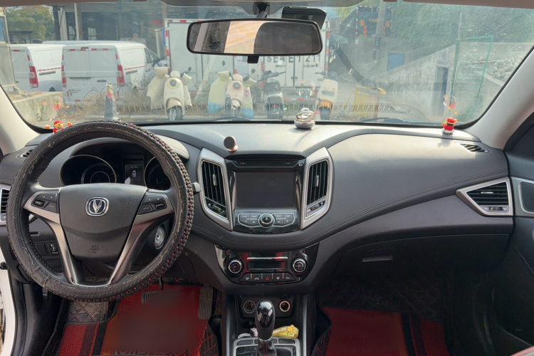 长安 逸动 2016款 XT 1.6L 自动俊酷型中控内饰7005