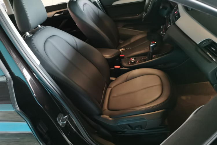 宝马X1 2016款 sDrive18Li 尊享型局部细节41