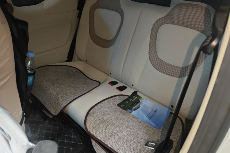 五菱汽车 宏光MINIEV 2024款 第三代 215km 进阶版中控内饰21