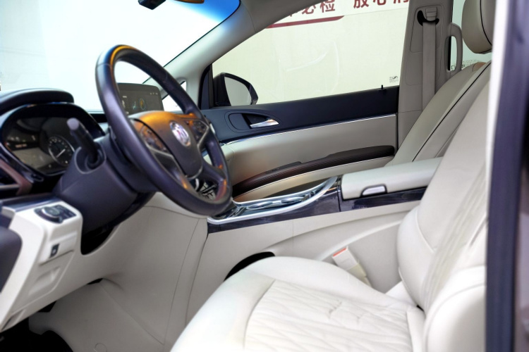 别克GL8 2022款 陆上公务舱 652T 豪华型局部细节19