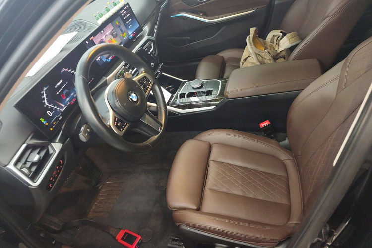 宝马3系 2023款 325Li M运动套装局部细节19