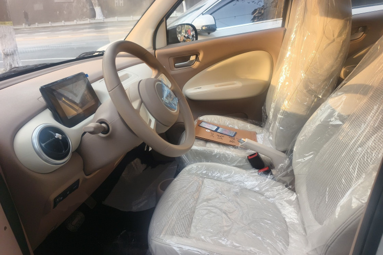 五菱汽车 宏光MINIEV 2025款 四门版 进阶款中控内饰19