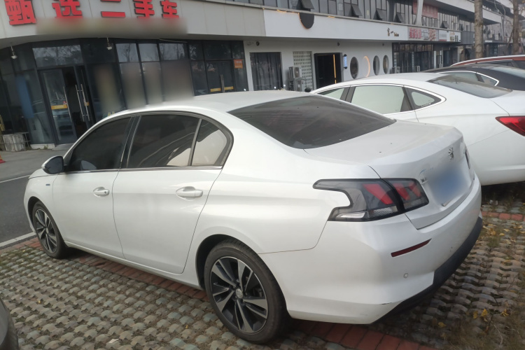 标致408 2019款 350THP 自动豪华版 国V车身外观4