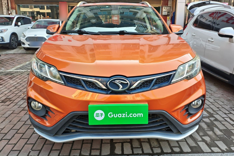 东南DX3 2016款 1.5T CVT旗舰型车身外观2