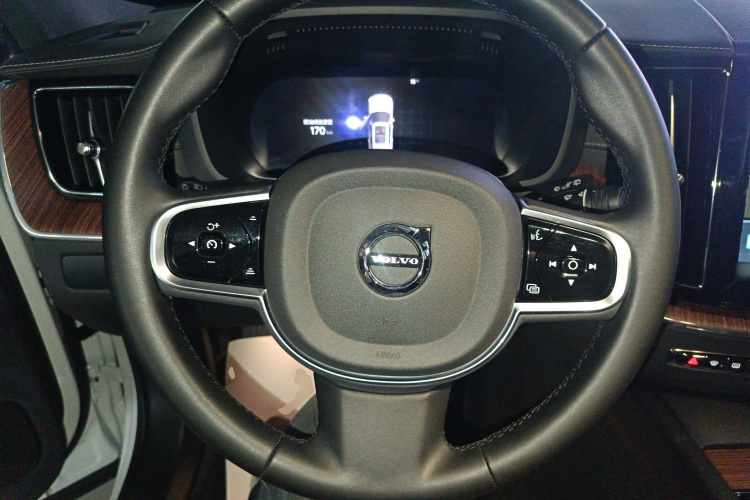 沃尔沃XC60 2025款 B5 四驱智远豪华版局部细节13