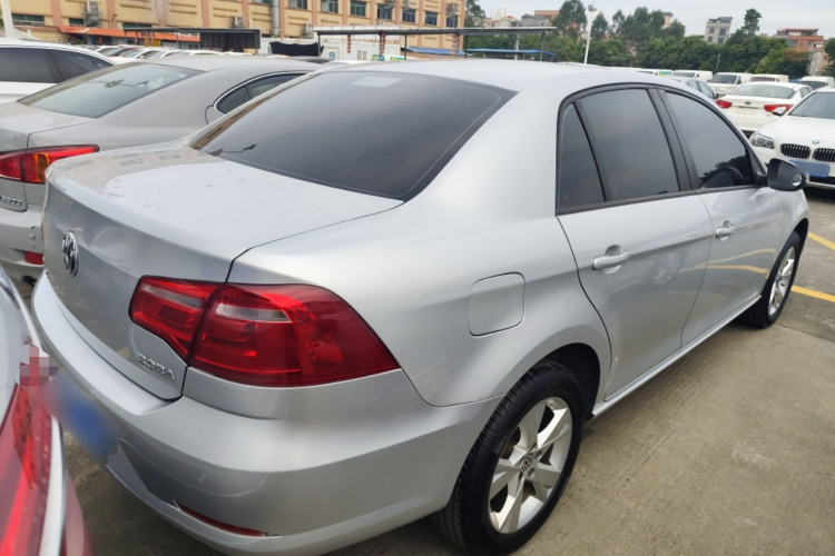 大众 宝来 2015款 质惠版 1.6L 自动时尚型车身外观7