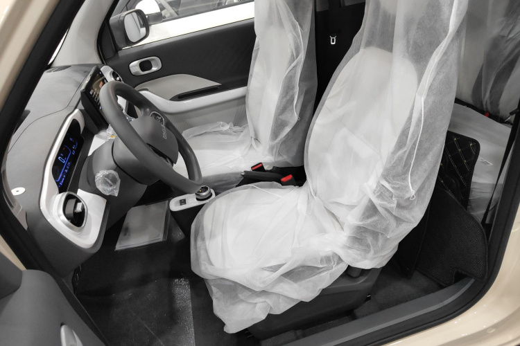 吉利银河 熊猫 2025款 210km 元气熊中控内饰19