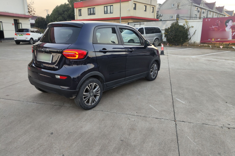 零跑汽车 零跑T03 2021款 400轻享版 三元锂车身外观6009