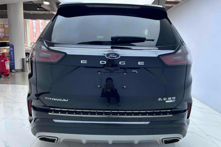 福特 锐界 2021款 PLUS EcoBoost 245 两驱豪锐型 7座车身外观6010