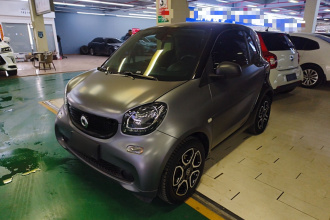smart fortwo 2019款 0.9T 66千瓦硬顶风擎版 国VI