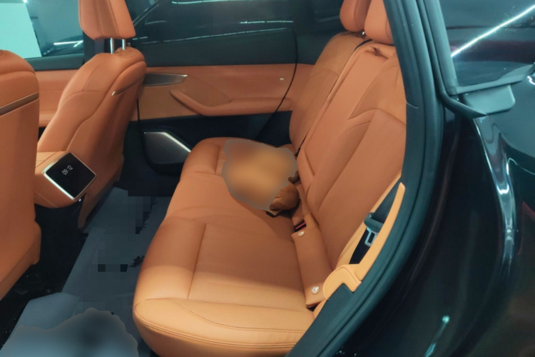 乐道L60 2024款 60kWh 后驱版中控内饰21