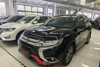 三菱 欧蓝德 2018款 2.0L 两驱嘉乐版 7座