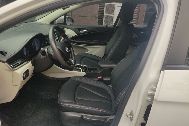 别克 威朗 2020款 15T 自动进取型中控内饰19