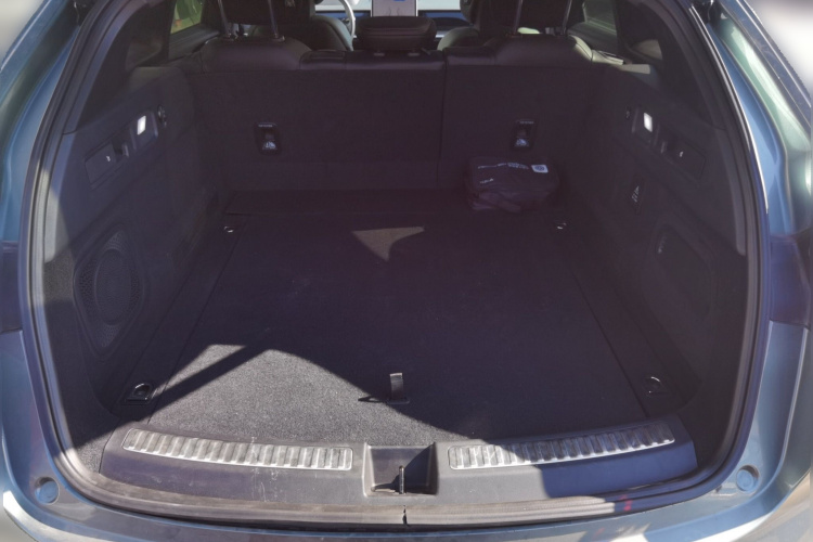 哪吒汽车 哪吒S猎装 2024款 增程300 Pro版中控内饰23