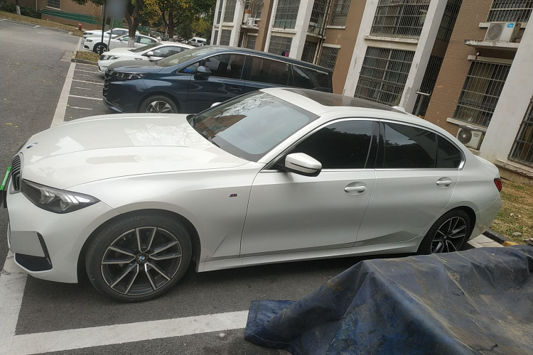 宝马3系 2023款 320Li M运动套装车身外观6003