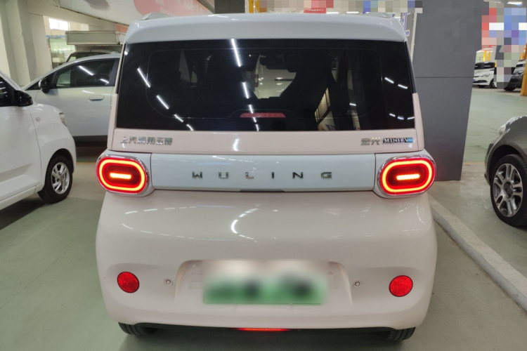 五菱汽车 宏光MINIEV 2024款 第三代 215km 进阶版车身外观6