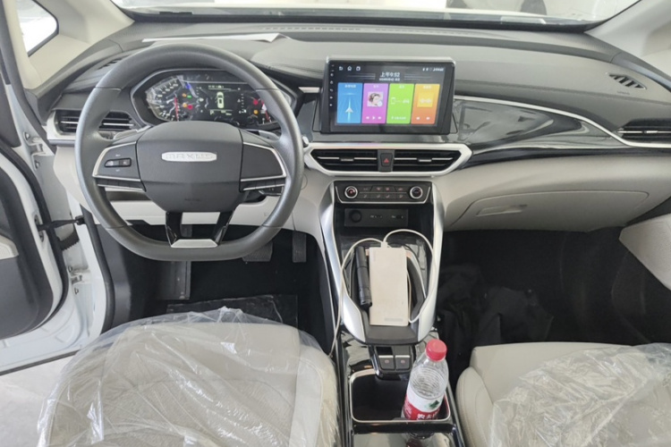 上汽大通MAXUS 大通G50 2024款 PLUS 1.5T 幸福推荐自动荣耀版中控内饰7001