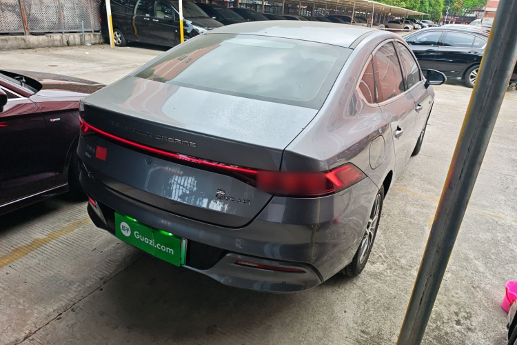 比亚迪 秦PLUS 2023款 冠军版 DM-i 55KM超越型车身外观7