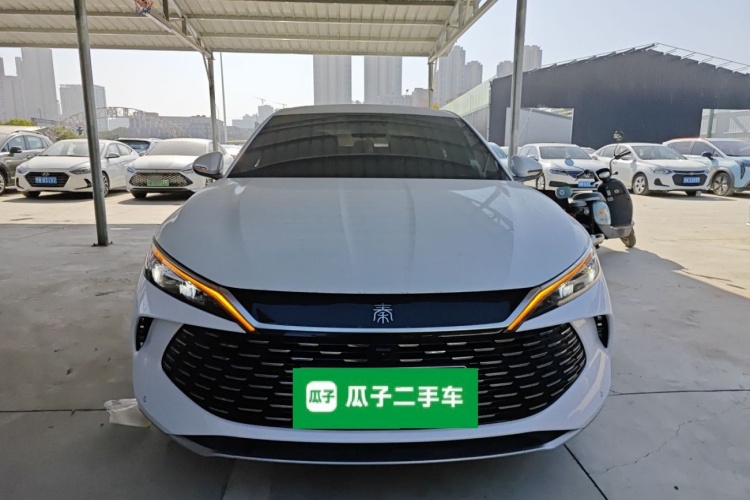 比亚迪 秦L 2024款 DM-i 120KM领先型车身外观2